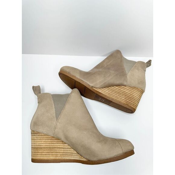 TOMS Wedge Booties Size 9 Tan Leather Upper Pull On Style Elastic Gore Insets - Picture 7 of 10